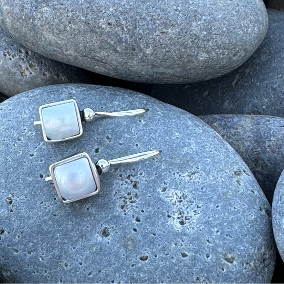 Sundance Pearl EARRINGS sterling Silver freshwater birthstone gemstone gift gem - Picture 3 of 7